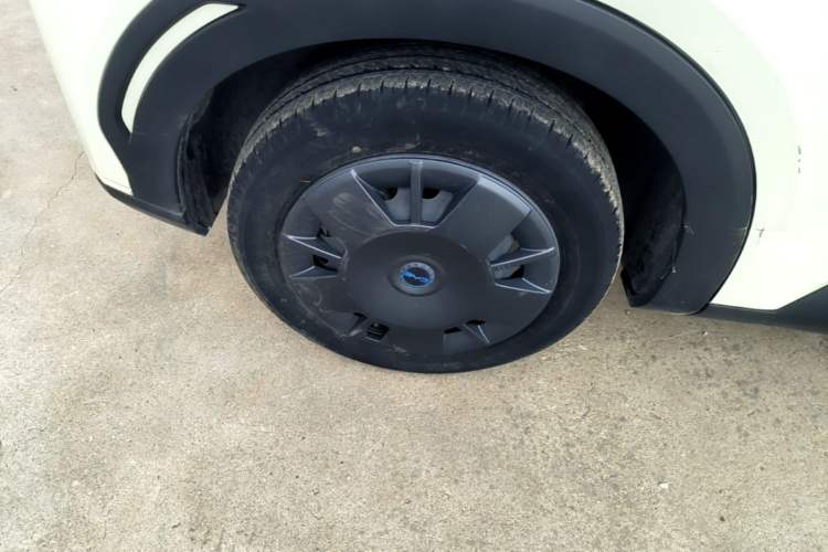 Used BYD Seagull 2024 Honor Edition 305km Dynamic Version Right Rear Wheel Hub