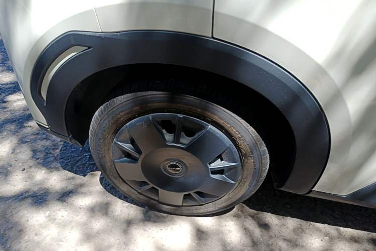 Used BYD Seagull 2024 Honor Edition 305km Dynamic Version Right Rear Wheel Hub