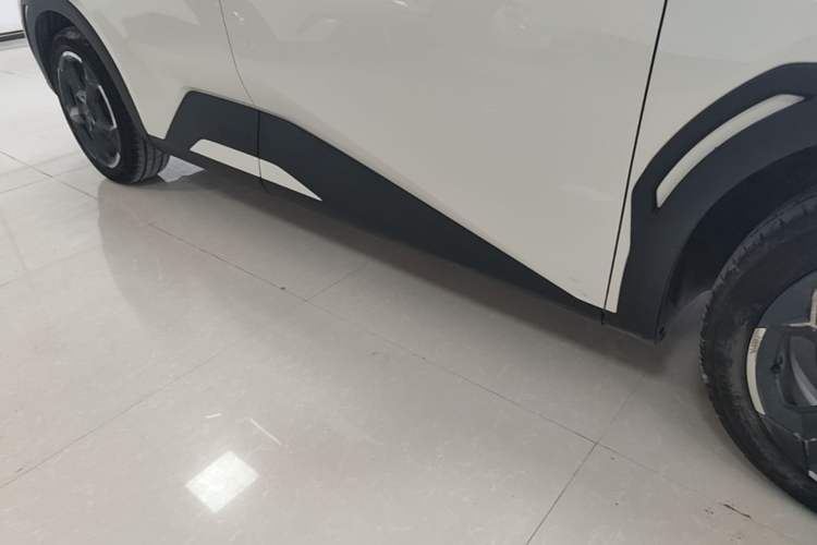 Used BYD Seagull 2024 Honor Edition 405km Flying Version Right Side Sill