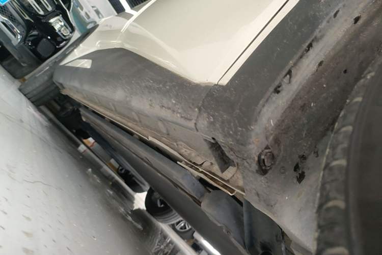 Used BYD Seagull 2024 Honor Edition 405km Flying Version Right Side Sill