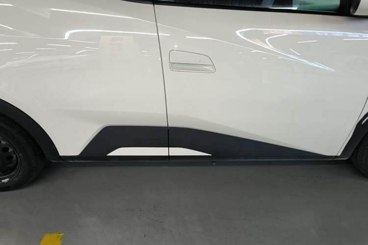 Used BYD Seagull 2024 Honor Edition 305km Dynamic Version Right Side Sill