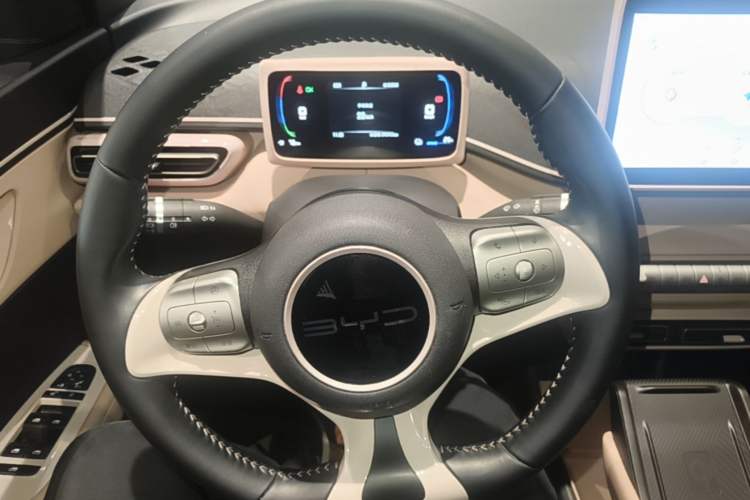Used BYD Seagull 2024 Honor Edition 305km Freedom Version Steering Wheel