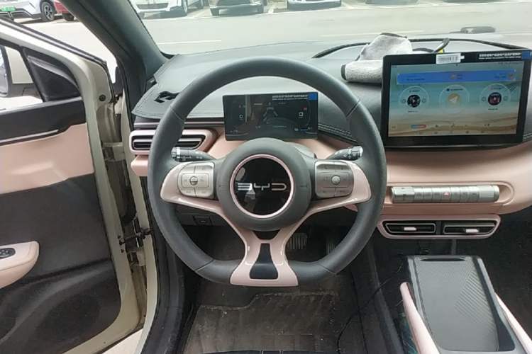 Used BYD Seagull 2024 Honor Edition 305km Dynamic Version Steering Wheel