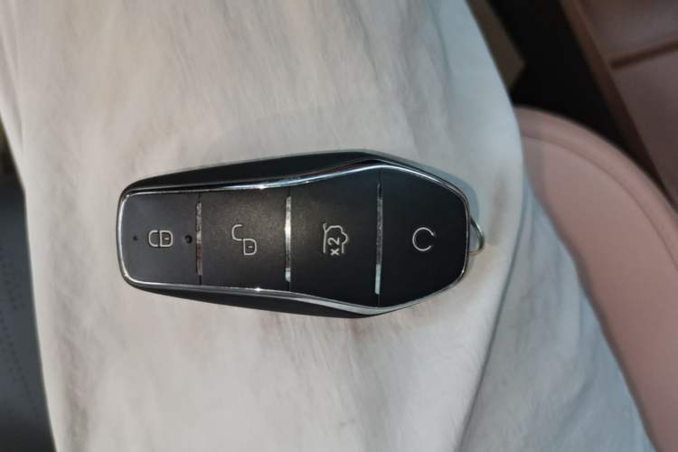 Used BYD Seagull 2024 Honor Edition 305km Freedom Version Vehicle Key