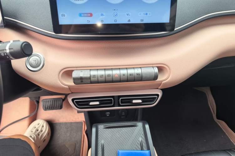 Used BYD Seagull 2024 Honor Edition 405km Flying Version Audio And AC Panel
