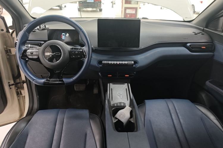Used BYD Seagull 2024 Honor Edition 405km Flying Version Center Console