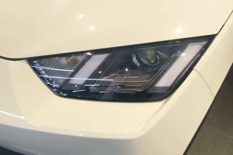 Used BYD Seagull 2024 Honor Edition 305km Dynamic Version Left Front Headlight
