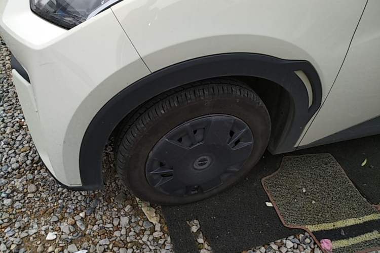 Used BYD Seagull 2024 Honor Edition 305km Dynamic Version Left Front Wheel Hub