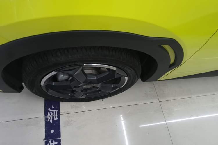 Used BYD Seagull 2024 Honor Edition 305km Freedom Version Left Front Wheel Hub