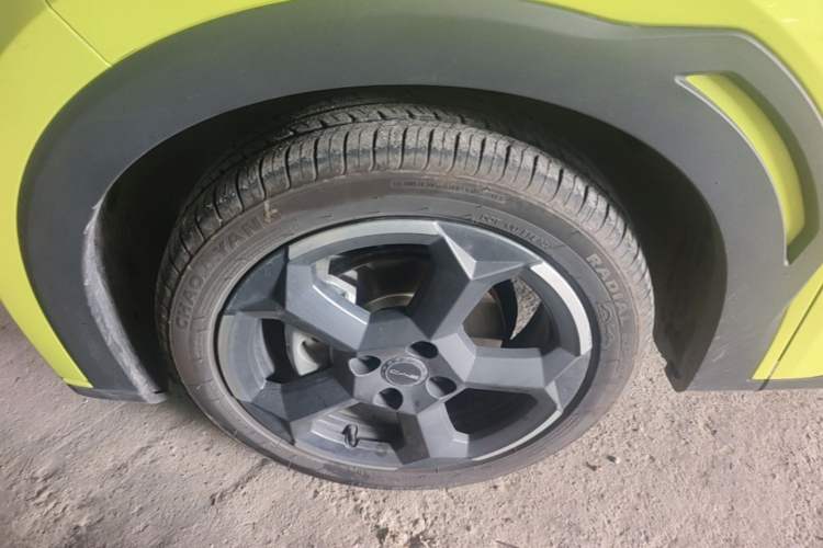 Used BYD Seagull 2024 Honor Edition 305km Dynamic Version Left Front Wheel Hub