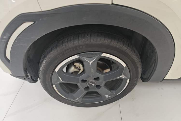 Used BYD Seagull 2024 Honor Edition 405km Flying Version Right Rear Wheel Hub