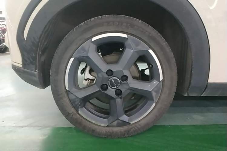 Used BYD Seagull 2024 Honor Edition 405km Flying Version Right Rear Wheel Hub