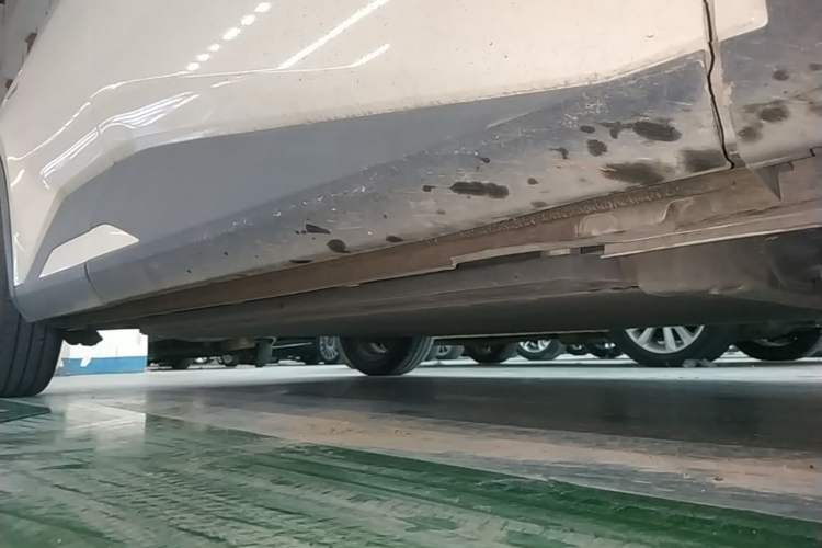 Used BYD Seagull 2024 Honor Edition 405km Flying Version Right Side Sill