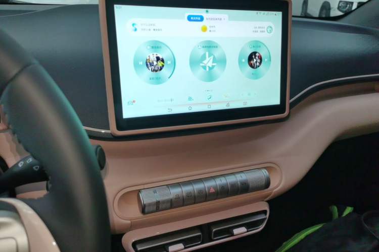 Used BYD Seagull 2025 305 km Free Version Audio And AC Panel