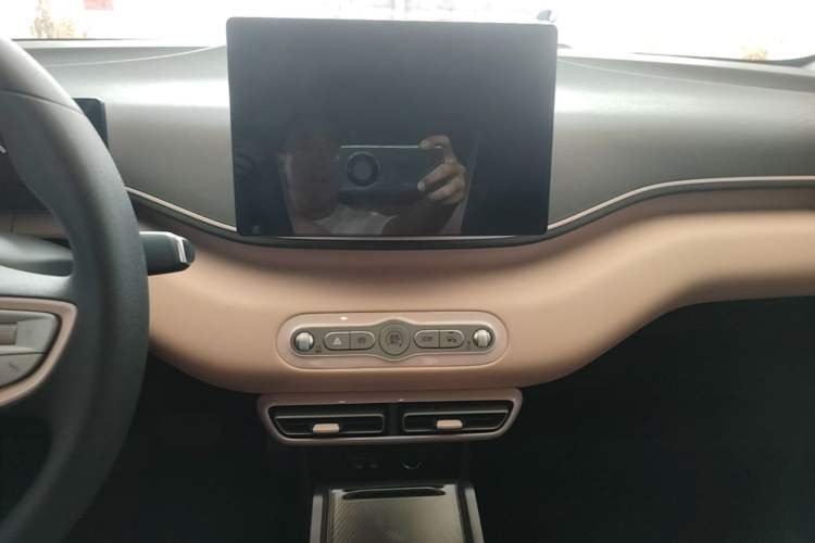 Used BYD Seagull 2025 Intelligent Driving Version 305 km Dynamic Edition Audio And AC Panel