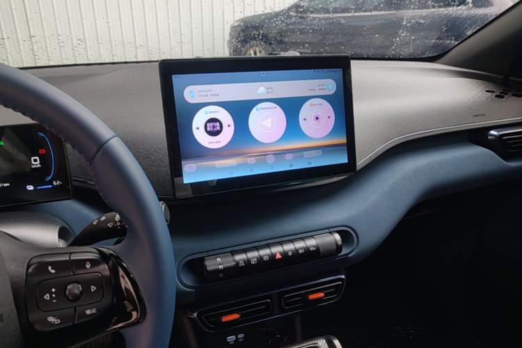 Used BYD Seagull 2025 405 km Flying Edition Audio And AC Panel