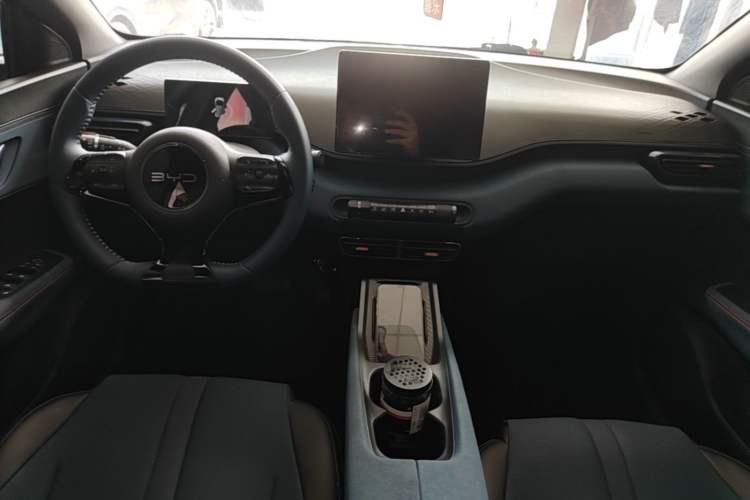 Used BYD Seagull 2025 305 km Free Version Audio And AC Panel