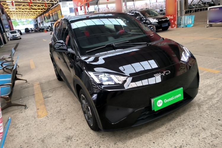 Used BYD Seagull 2025 305 km Free Version Front Right 45 Deg