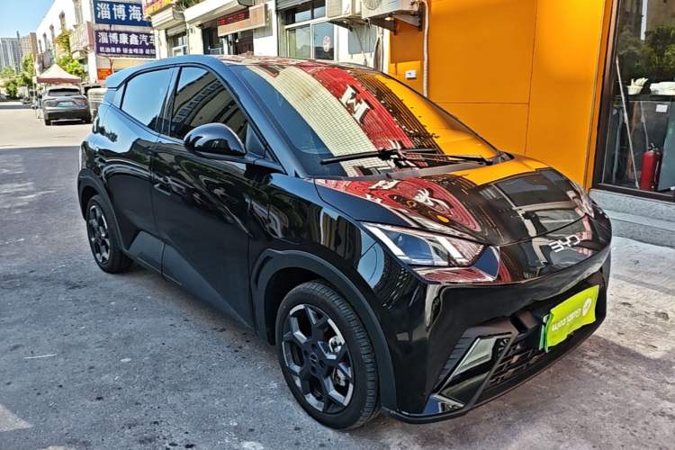 Used BYD Seagull 2025 305 km Free Version Front Right 45 Deg