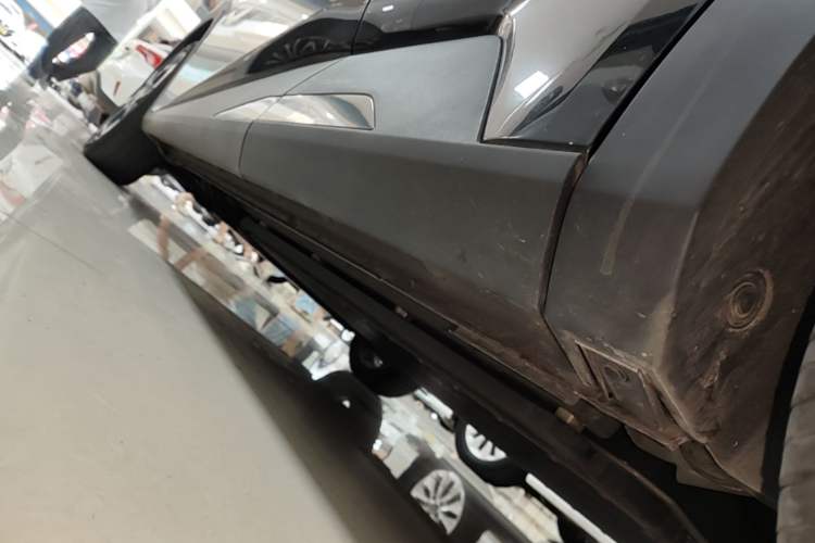 Used BYD Seagull 2025 305 km Free Version Left Side Sill