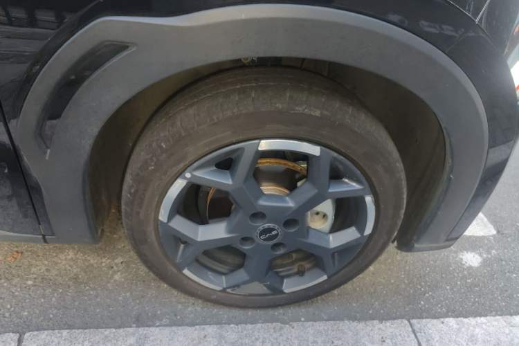 Used BYD Seagull 2025 305 km Free Version Right Front Wheel Hub