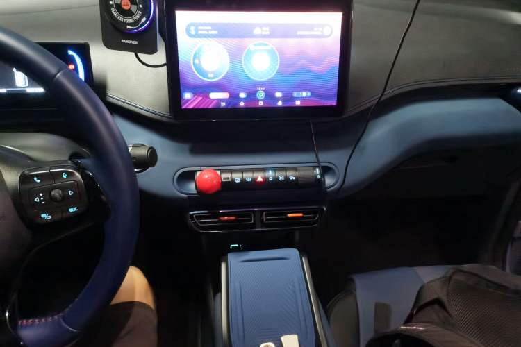 Used BYD Seagull 2025 405 km Flying Edition Audio And AC Panel