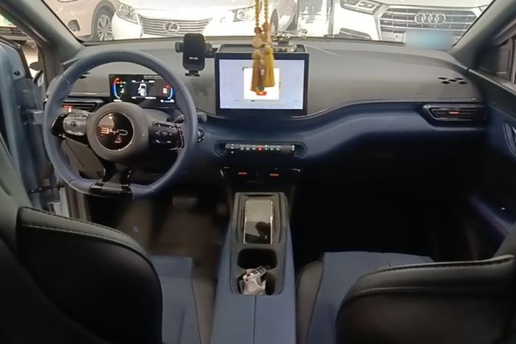 Used BYD Seagull 2025 305 km Free Version Center Console