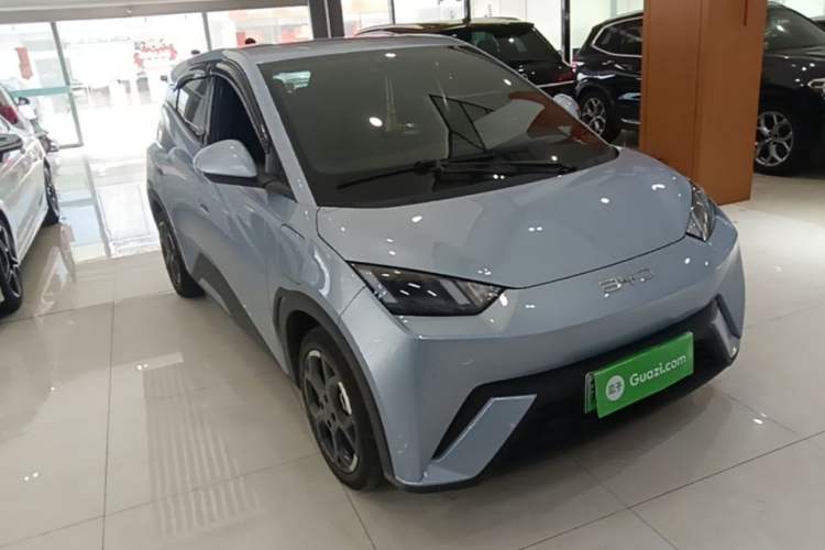 Used BYD Seagull 2025 305 km Free Version Front Right 45 Deg