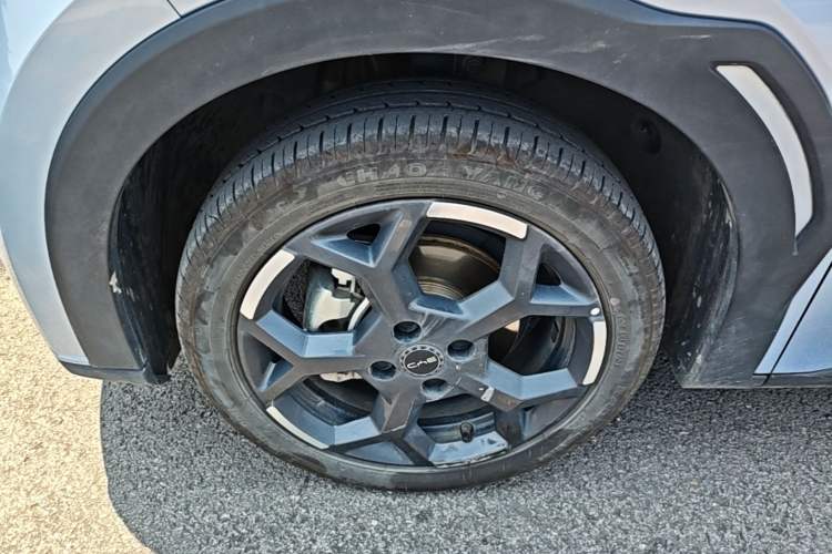 Used BYD Seagull 2025 305 km Free Version Left Front Wheel Hub