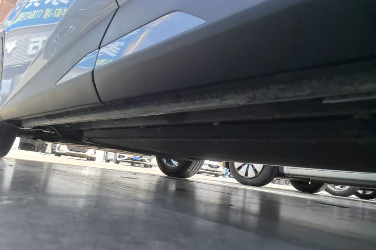 Used BYD Seagull 2025 305 km Free Version Left Side Sill