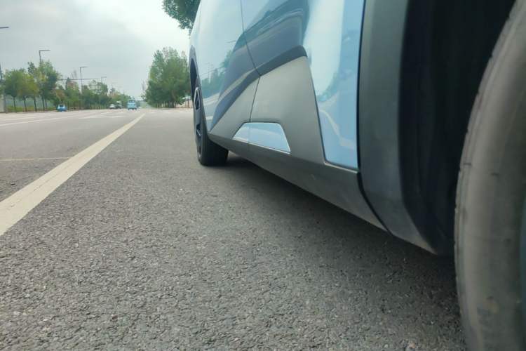 Used BYD Seagull 2025 305km Active Version Left Side Sill
