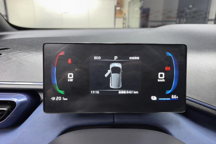 Used BYD Seagull 2025 305 km Free Version Odometer Close Up