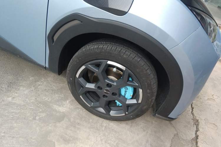 Used BYD Seagull 2025 405 km Flying Edition Right Front Wheel Hub