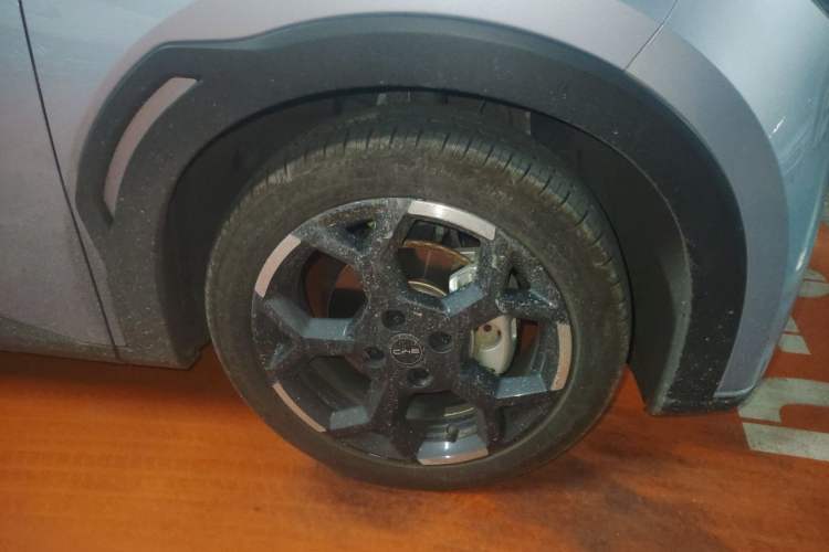 Used BYD Seagull 2025 305 km Free Version Right Front Wheel Hub
