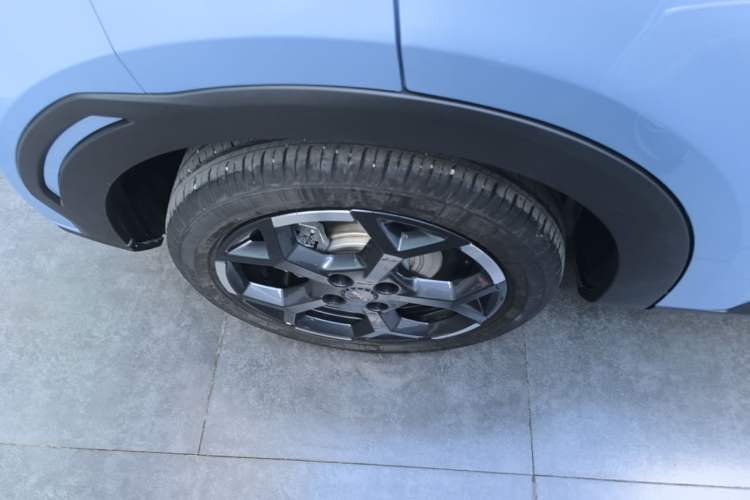 Used BYD Seagull 2025 305 km Free Version Right Rear Wheel Hub