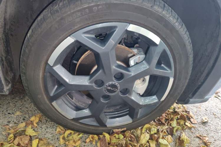Used BYD Seagull 2025 305 km Free Version Right Front Wheel Hub