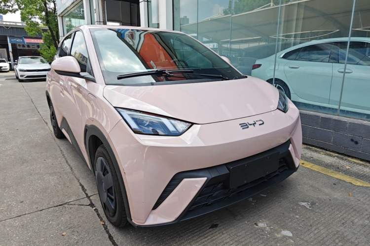 Used BYD Seagull 2025 305km Active Version Front Right 45 Deg