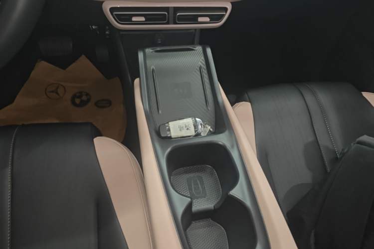 Used BYD Seagull 2025 Smart Drive Version 305 km Freedom Edition Gear Lever