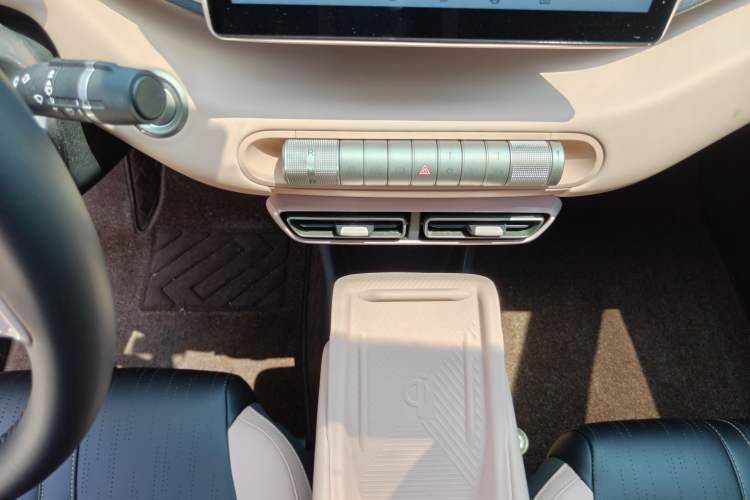 Used BYD Seagull 2025 305 km Free Version Gear Lever