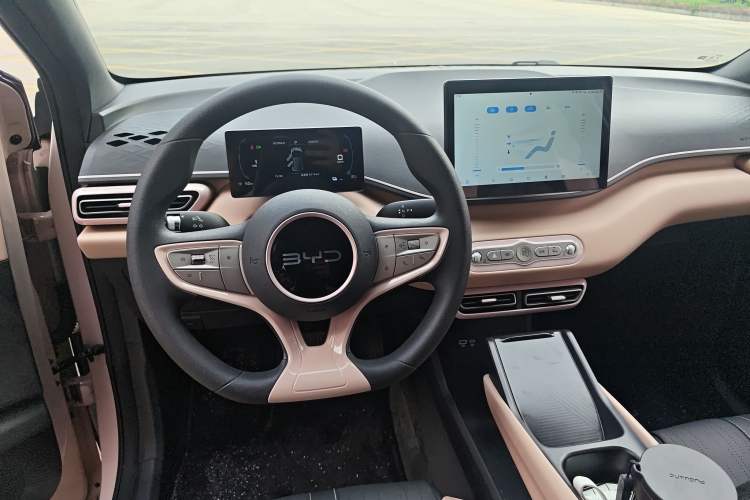 Used BYD Seagull 2025 Intelligent Driving Version 305 km Dynamic Edition Interior 2