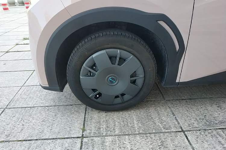 Used BYD Seagull 2025 305km Active Version Left Front Wheel Hub