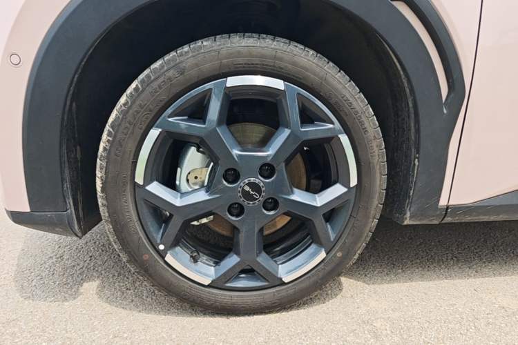 Used BYD Seagull 2025 305 km Free Version Left Front Wheel Hub