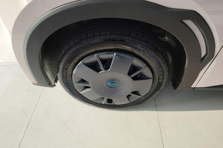 Used BYD Seagull 2025 Intelligent Driving Version 305 km Dynamic Edition Left Front Wheel Hub
