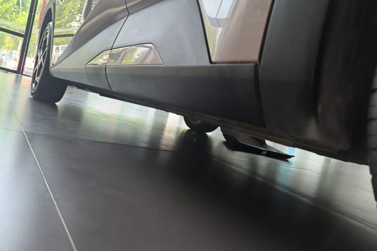 Used BYD Seagull 2025 Smart Drive Version 305 km Freedom Edition Left Side Sill