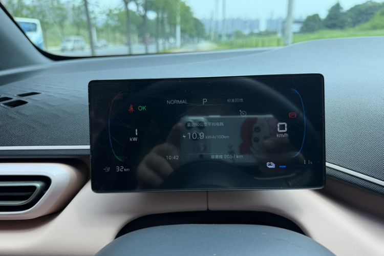 Used BYD Seagull 2025 305 km Free Version Odometer Close Up
