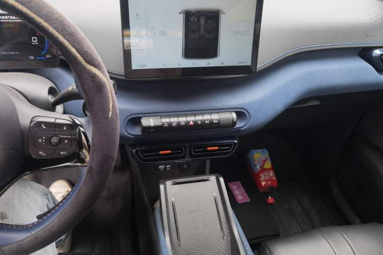 Used BYD Seagull 2025 405 km Flying Edition Audio And AC Panel