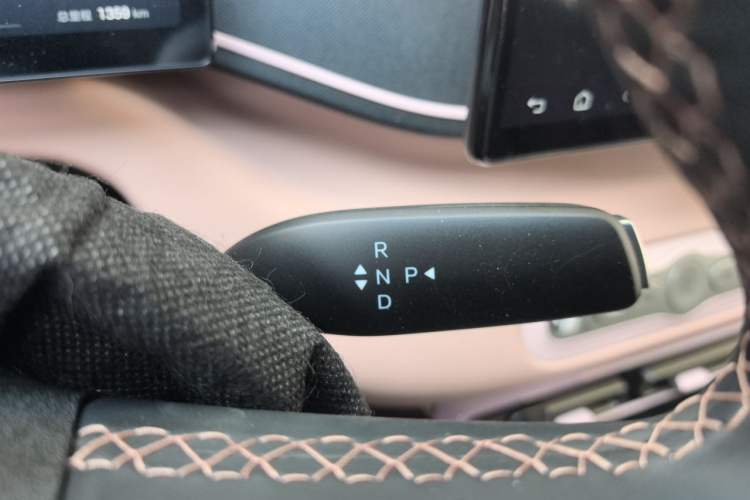 Used BYD Seagull 2025 Smart Drive Version 305 km Freedom Edition Gear Lever