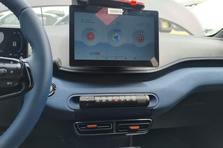 Used BYD Seagull 2025 305 km Free Version Audio And AC Panel