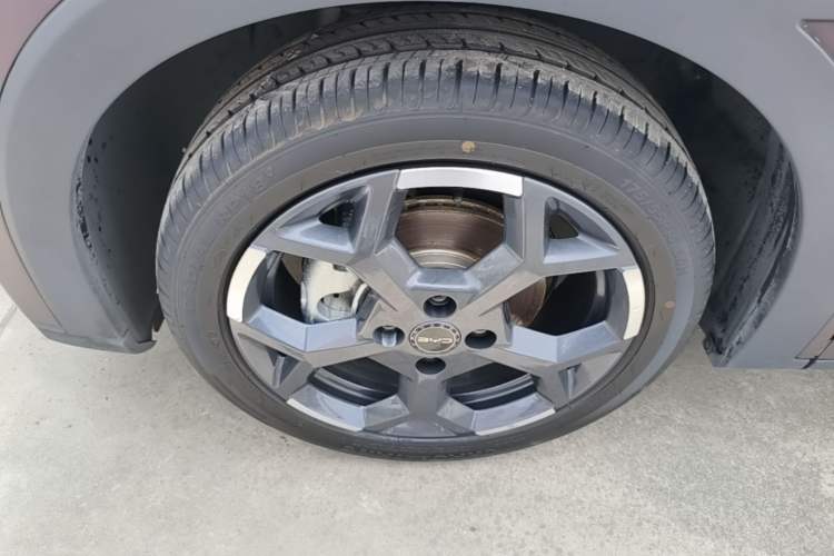 Used BYD Seagull 2025 305 km Free Version Left Front Wheel Hub