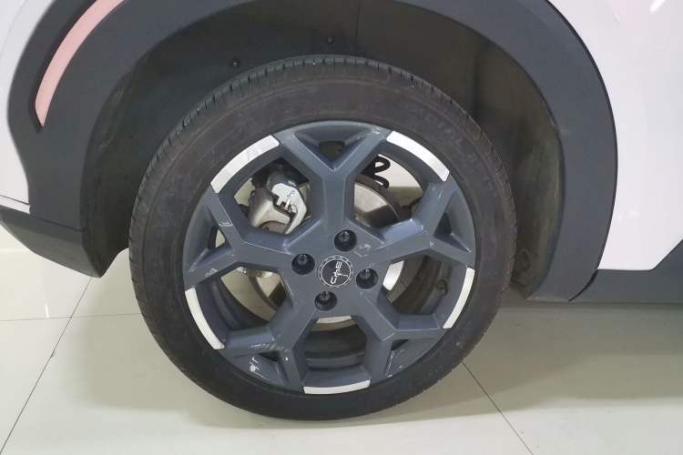 Used BYD Seagull 2025 305 km Free Version Right Rear Wheel Hub